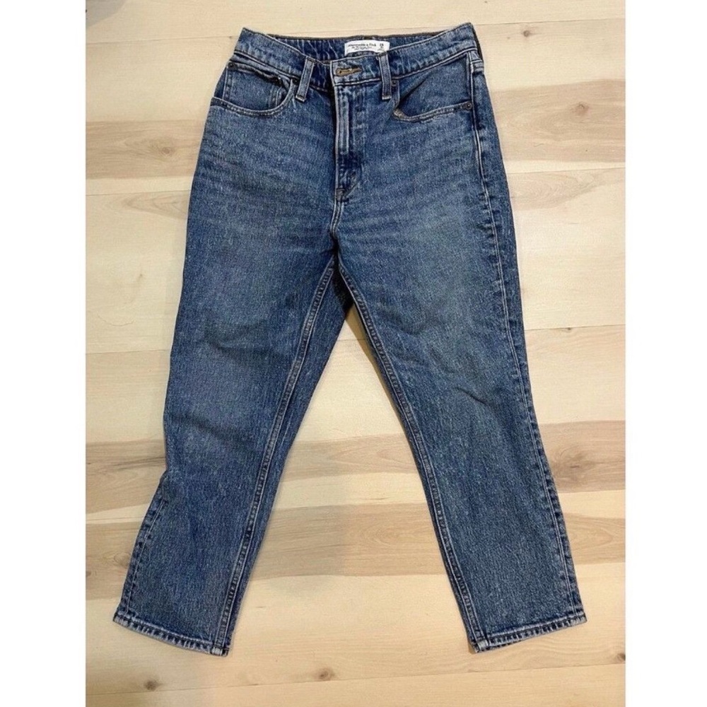Abercrombie & Fitch Women The 70s Vintage Flare Ultra High Rise Jeans 28 / 6R